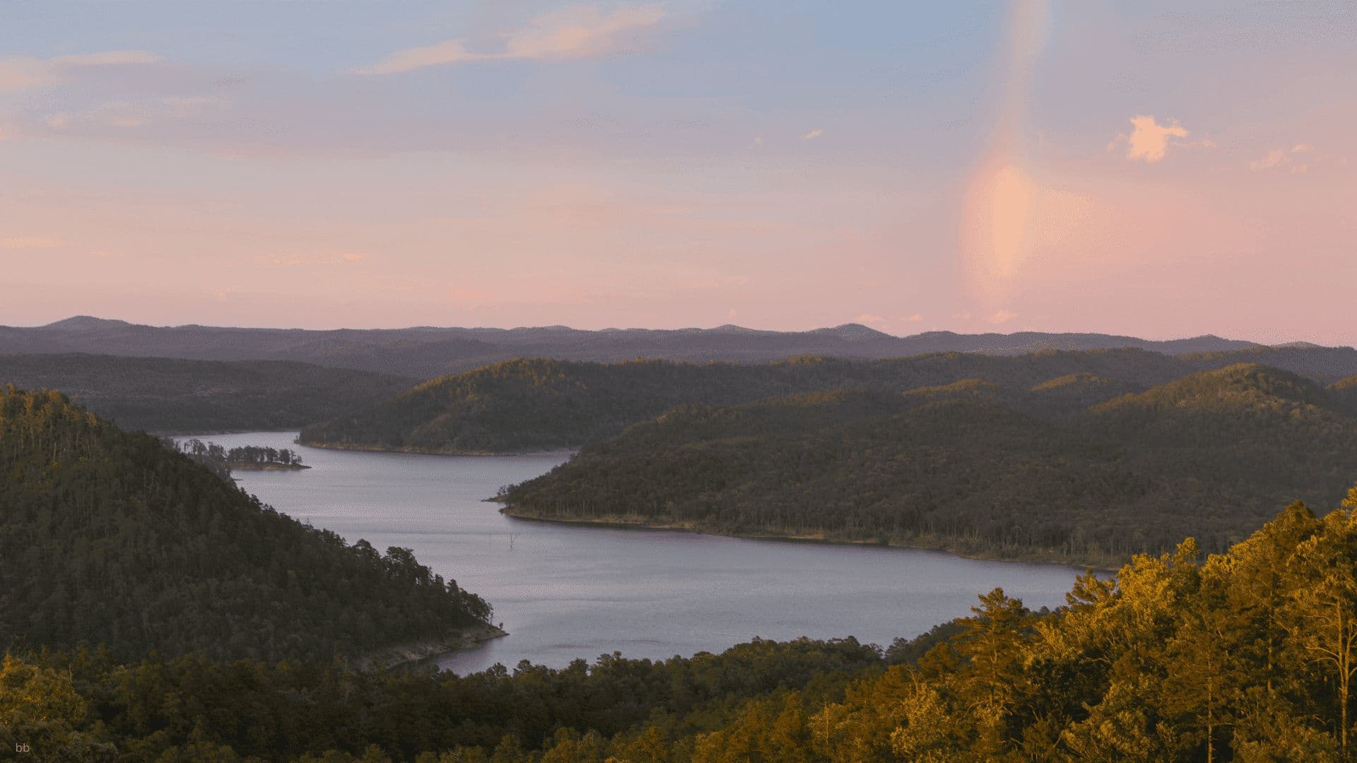 Broken Bow Lake Boating & Water Sports